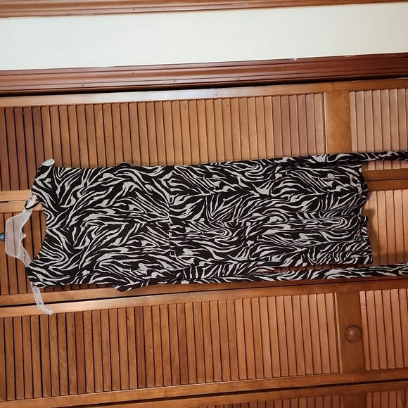 Zebra Animal Print Brown/Beige SZ M iZ Byer - Picture 2 of 5